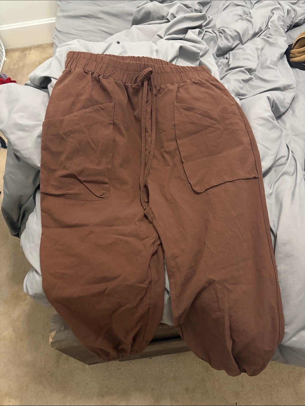 SHEIN Brown Elastic Waist Patch Pocket Casual Trousers